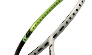 本人13岁,喜欢打羽毛球,技术还好,偏攻,求推荐一些YY的羽毛球拍,价钱不限,不要太重 YY羽毛球拍