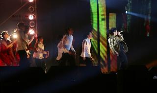 2008奥运会歌手 周杰伦2008演唱会